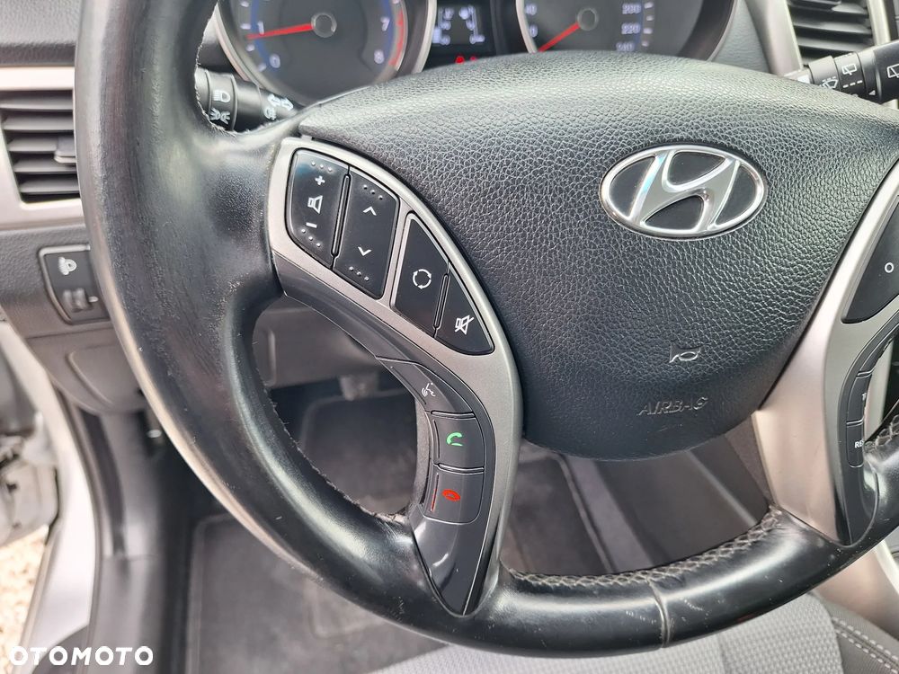 Hyundai i30 blue 1.6 GDI Trend - 26