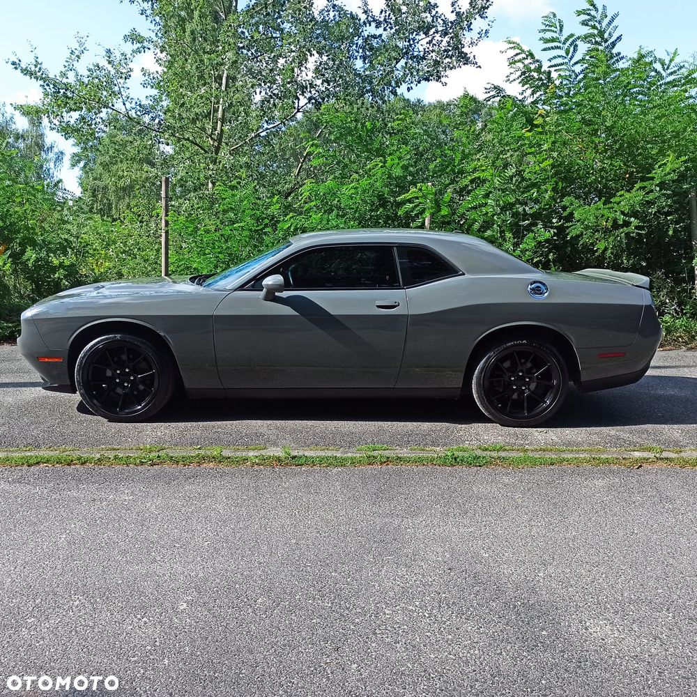 Dodge Challenger 3.6 SXT - 2