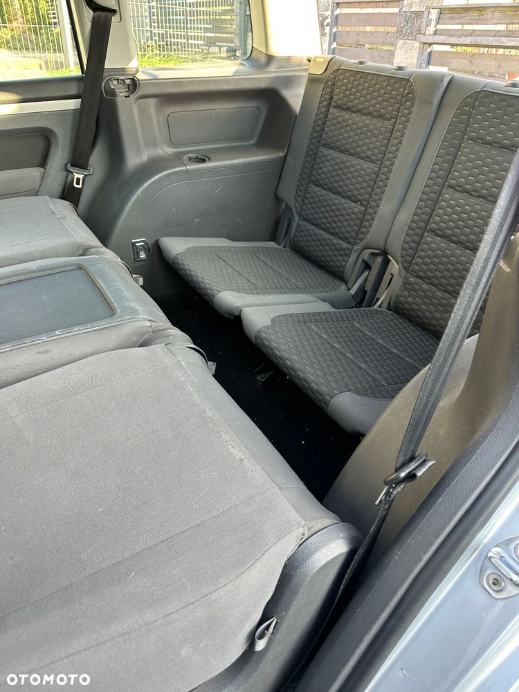 Volkswagen Touran 1.9 TDI Highline - 2