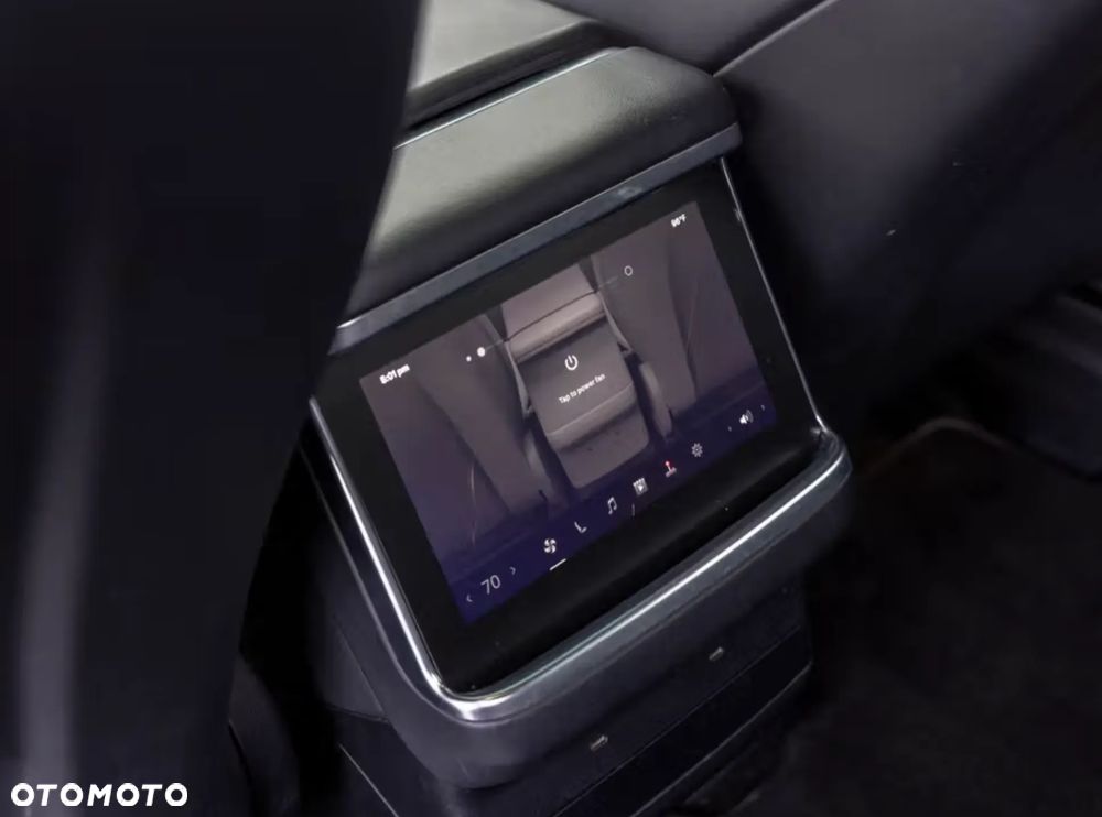 Tesla Model X - 29