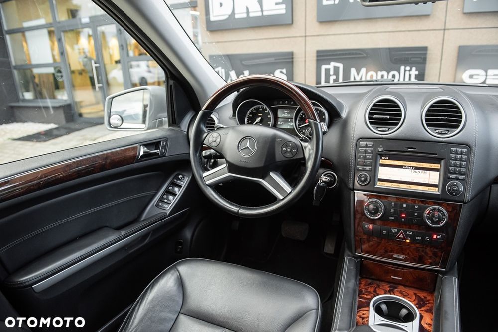 Mercedes-Benz GL 450 - 20