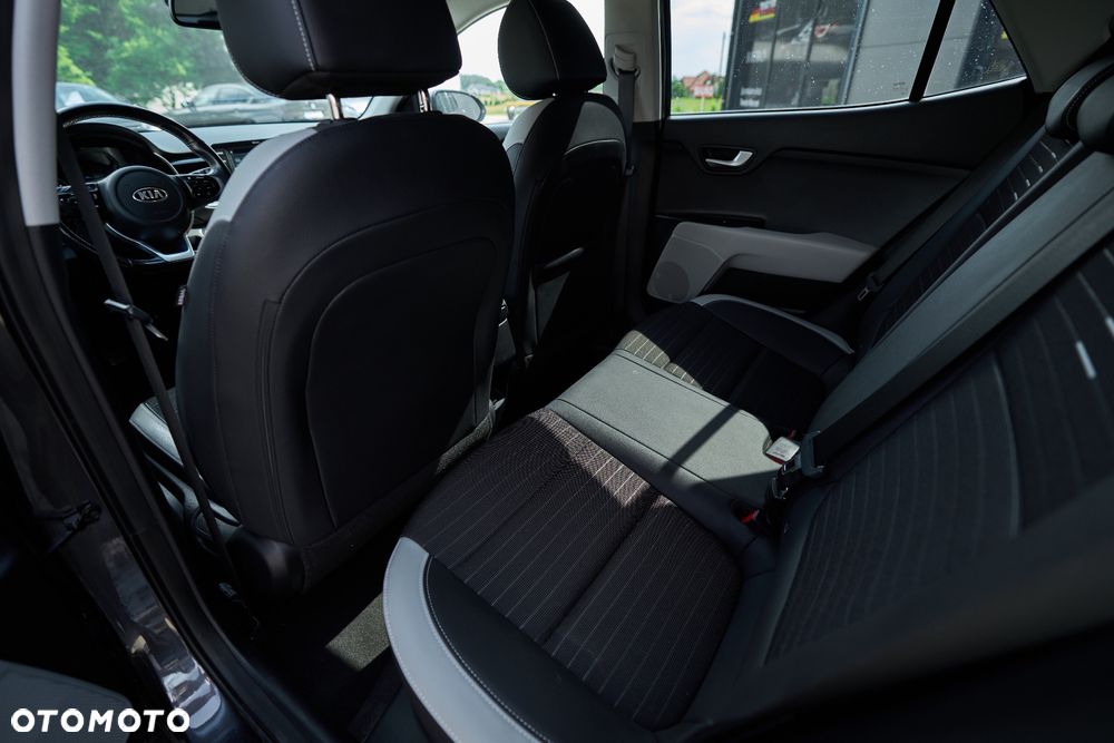 Kia Stonic - 19
