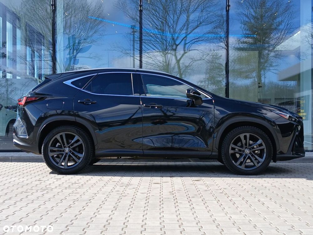 Lexus NX - 4