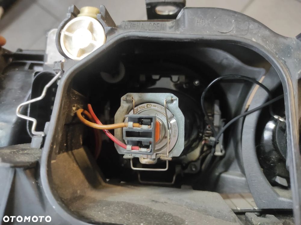 AUDI A4 B6 VALEO LAMPA PRAWA PRZEDNIA PRAWY PRZÓD SOCZEWKA H7 ..85.. WYSYŁKA !!! - 5