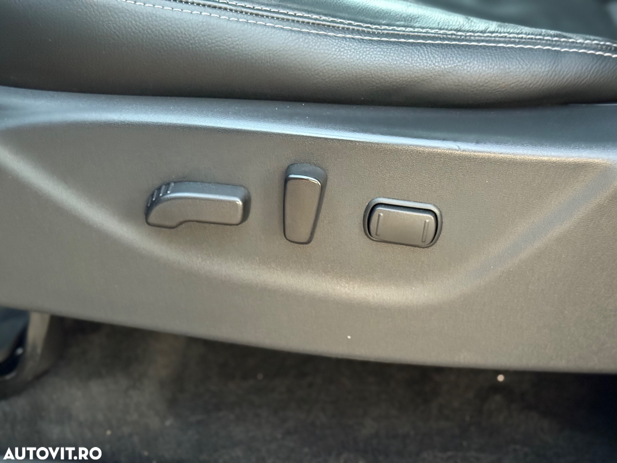 Nissan Navara DC 4x4 Autm. N-Connecta - 17