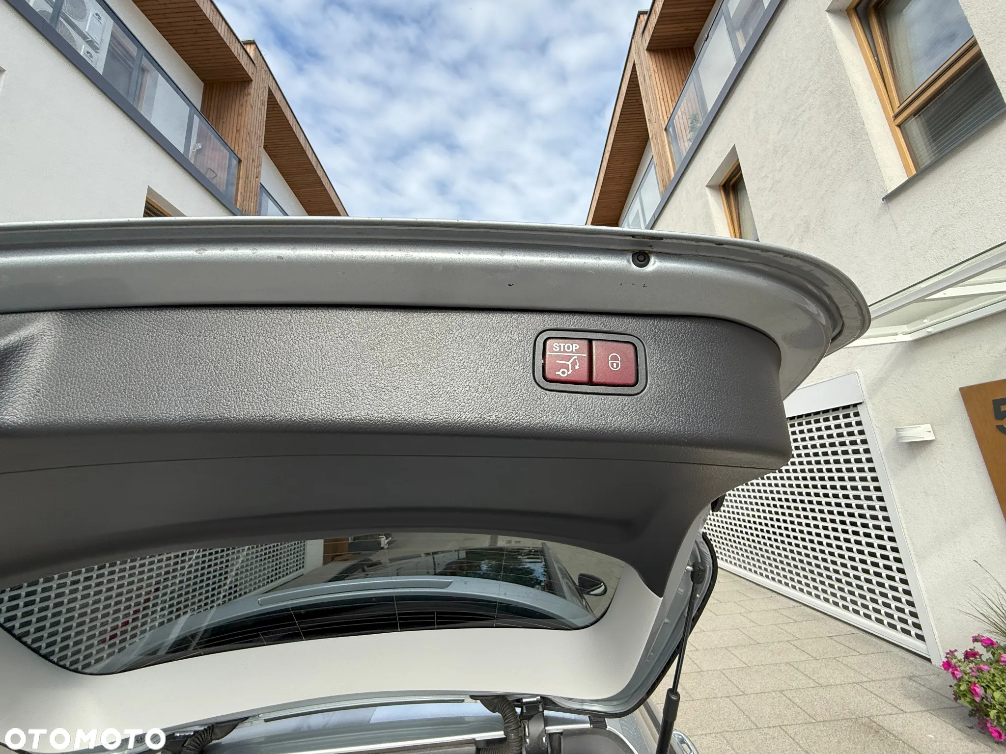 Mercedes-Benz Klasa C 220 d 4MATIC 9G-TRONIC - 11