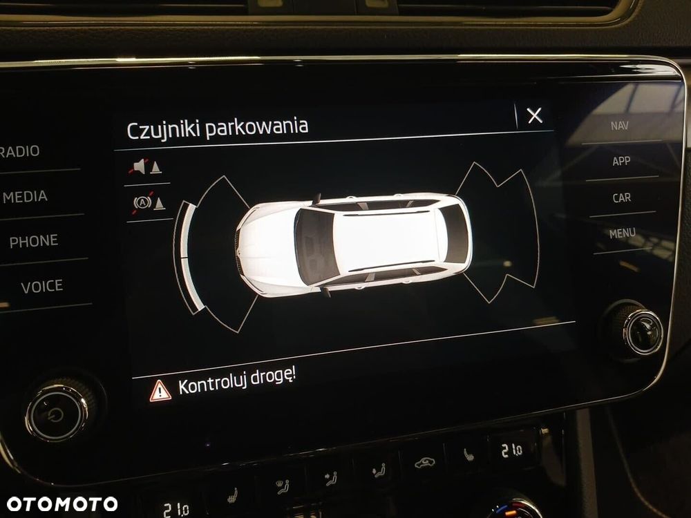 Skoda Superb 2.0 TDI SCR 4x4 Sportline DSG - 25