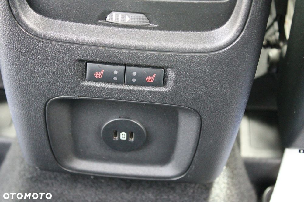 Ford Kuga - 19