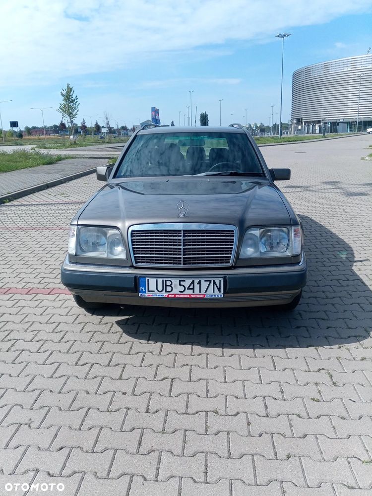 Mercedes-Benz W124 (1984-1993) - 1