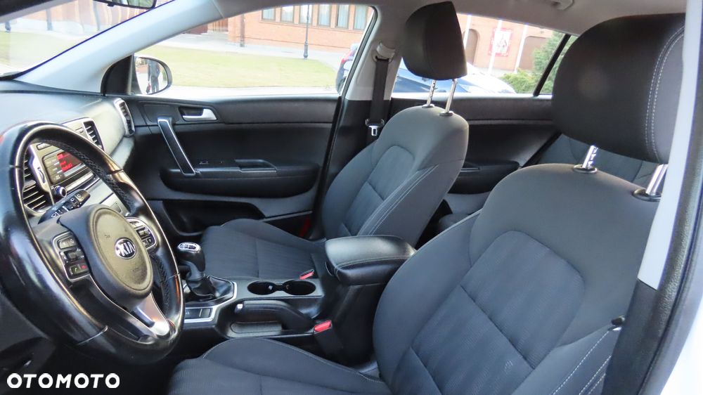 Kia Sportage 1.6 GDI 2WD Attract - 15