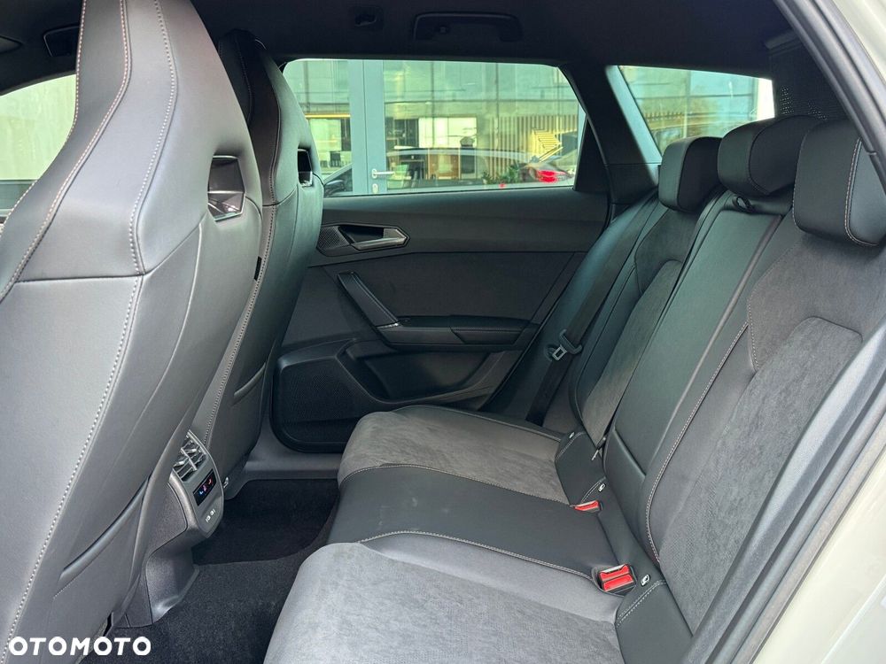 Cupra Leon Sportstourer 2.0 TSI 4Drive VZ DSG - 37