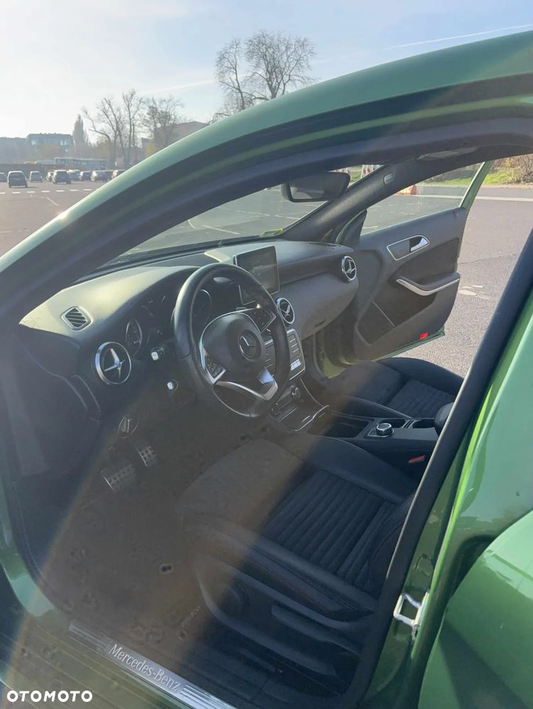 Mercedes-Benz Klasa A 200 7G-DCT AMG Line - 12