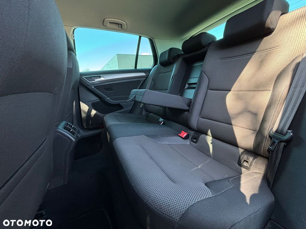 Volkswagen Golf 1.4 TSI Style - 32
