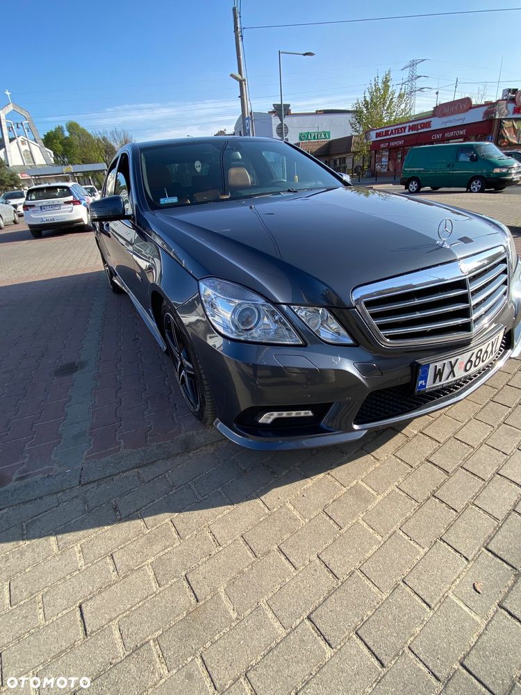 Mercedes-Benz Klasa E 350 CDI DPF 4Matic BlueEFFICIENCY 7G-TRONIC Elegance - 2