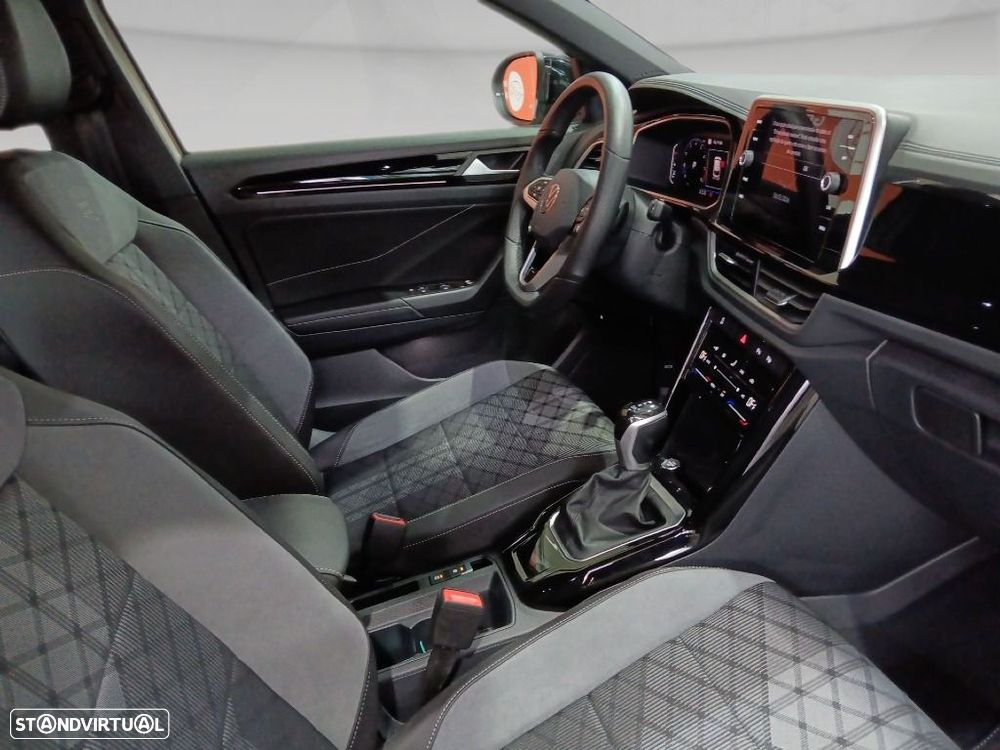 VW T-Roc 1.5 TSI R-Line DSG - 15