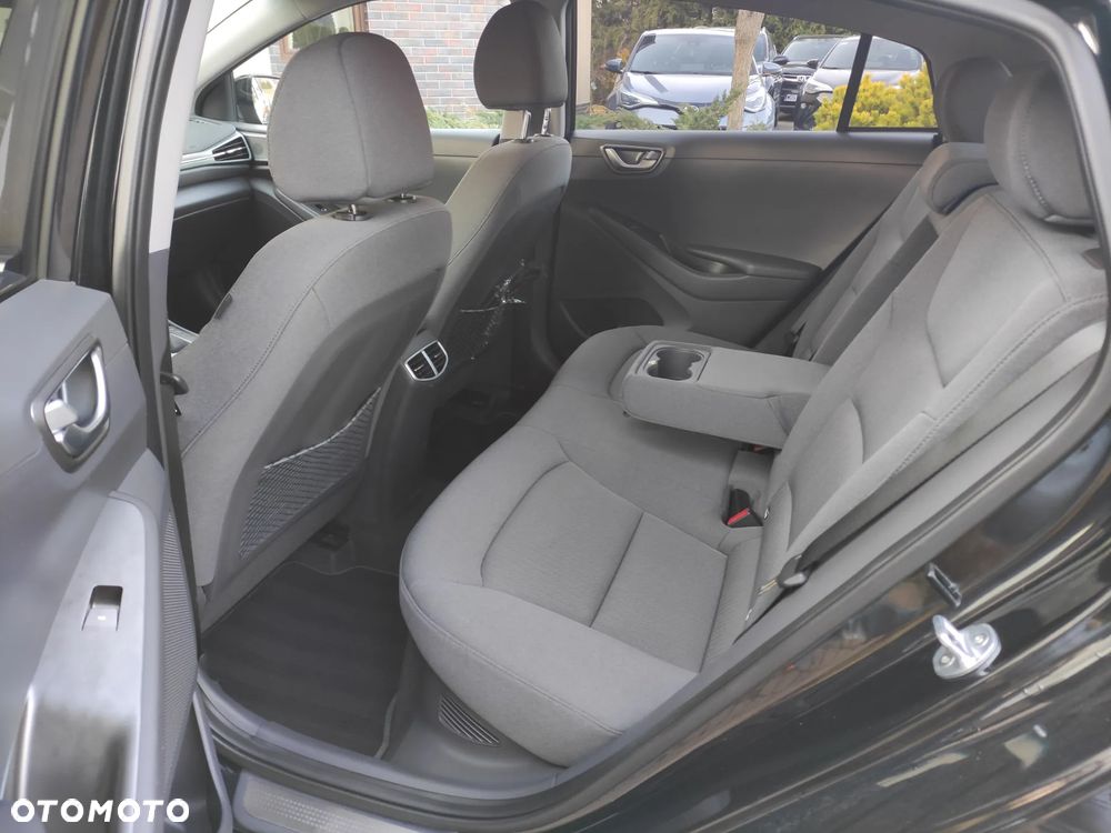 Hyundai IONIQ 1.6 GDI Premium - 16