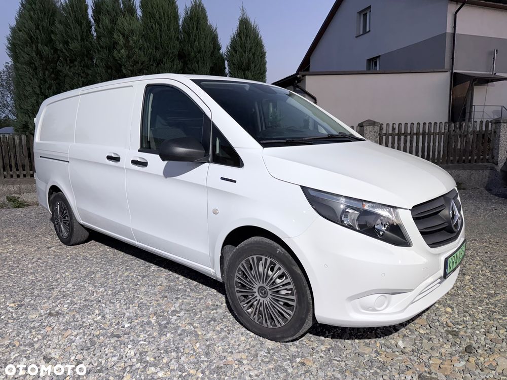 Mercedes-Benz eVito - 12