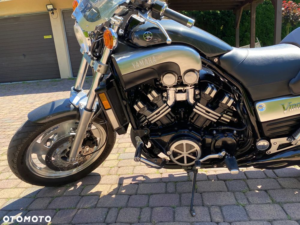 Yamaha V-MAX - 6