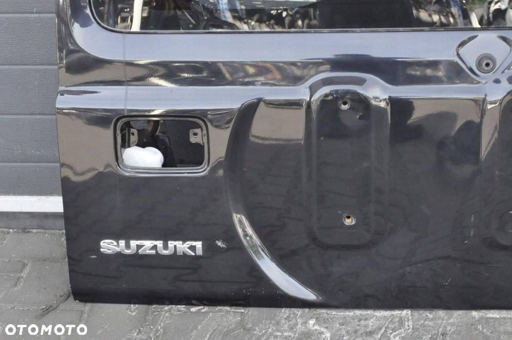 SUZUKI JIMNY IV KLAPA BAGAŻNIKA TYŁ SZYBA ZAWIASY 23R - 8