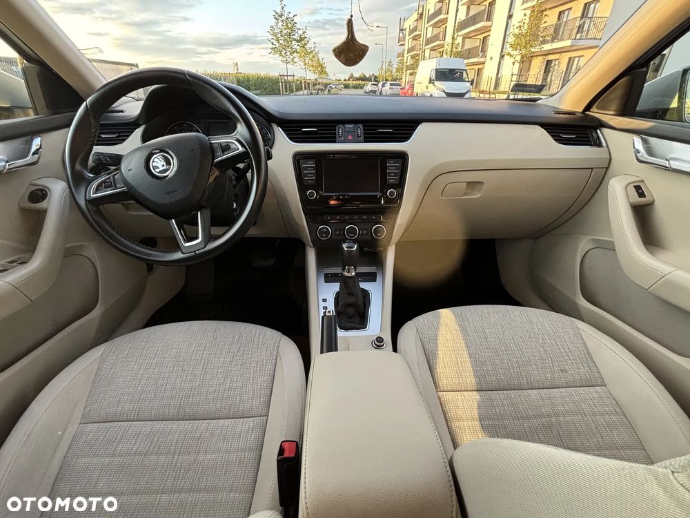 Skoda Octavia 1.4 TSI Style DSG - 16