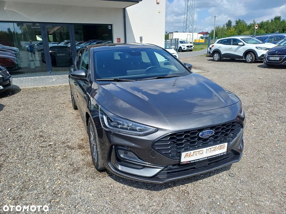 Ford Focus 1.0 EcoBoost Hybrid ST-LINE X - 8