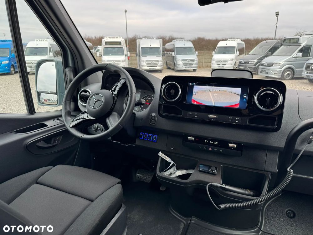 Mercedes-Benz Spritner 519 - 10