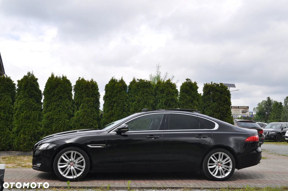 Jaguar XF 20d R-Sport Ingenium Edition - 8