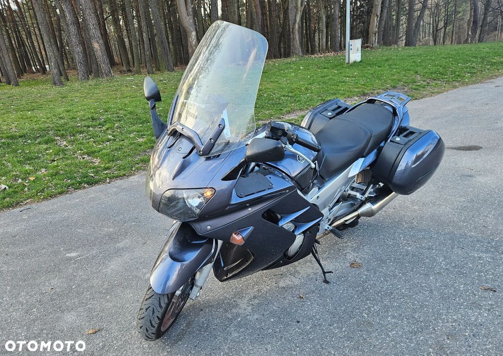 Yamaha FJR - 25