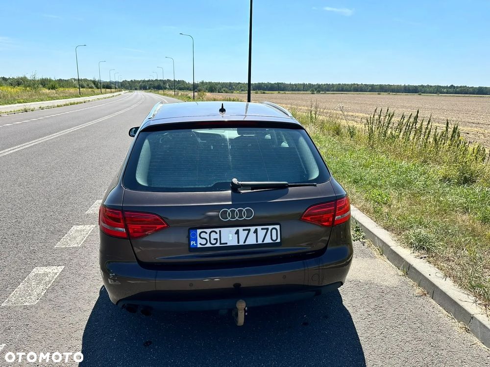 Audi A4 Avant 2010 photo 5