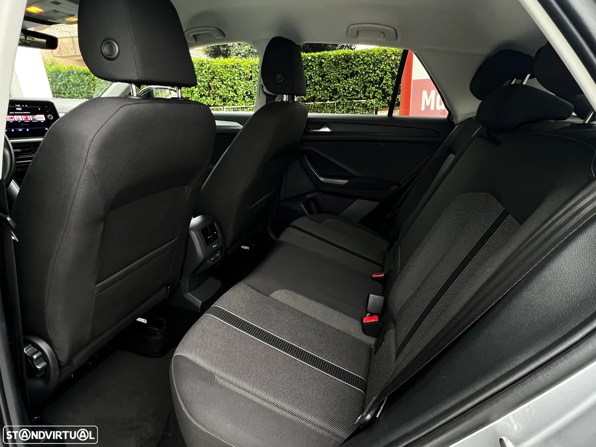 VW T-Roc 1.0 TSI Urban - 15