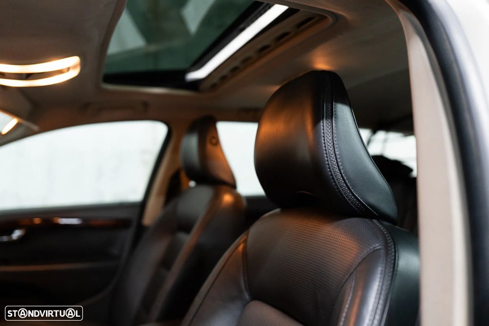 Volvo XC 70 D5 Summum Geartronic - 23