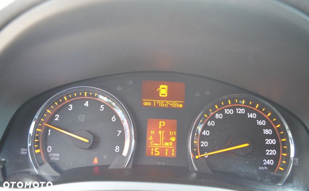 Toyota Avensis 2.0 Multidrive S Executive - 20