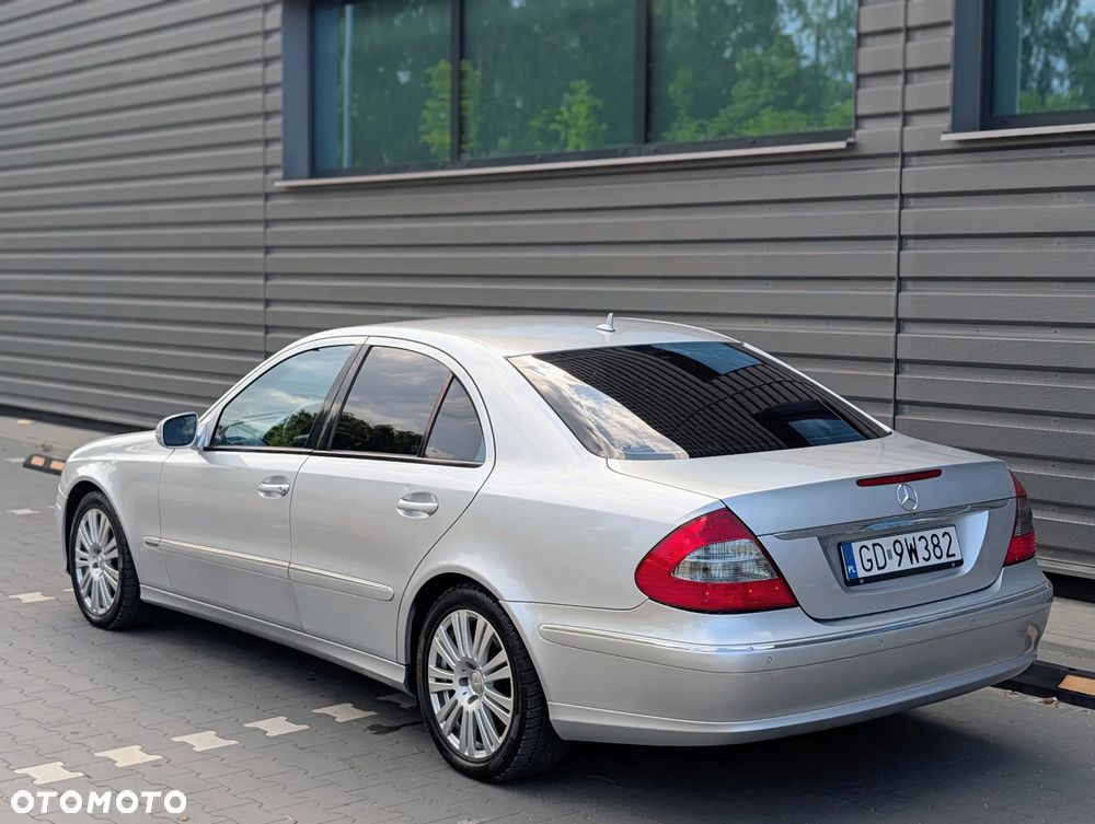 Mercedes-Benz Klasa E 300 BLUETEC Avantgarde - 12