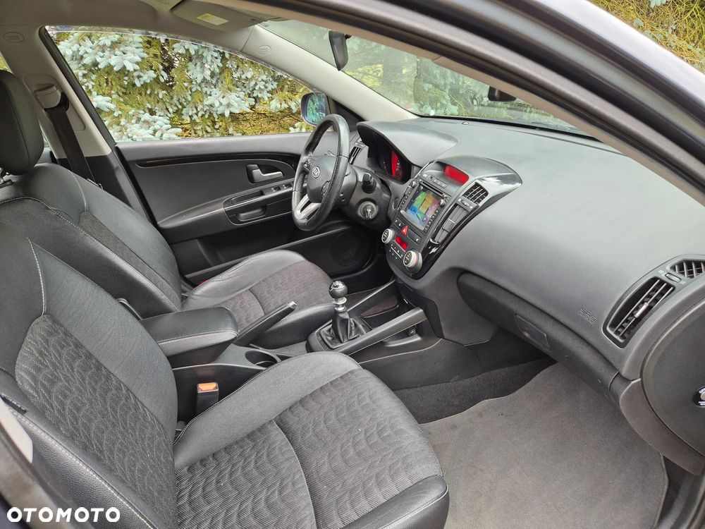 Hyundai i30 - 11