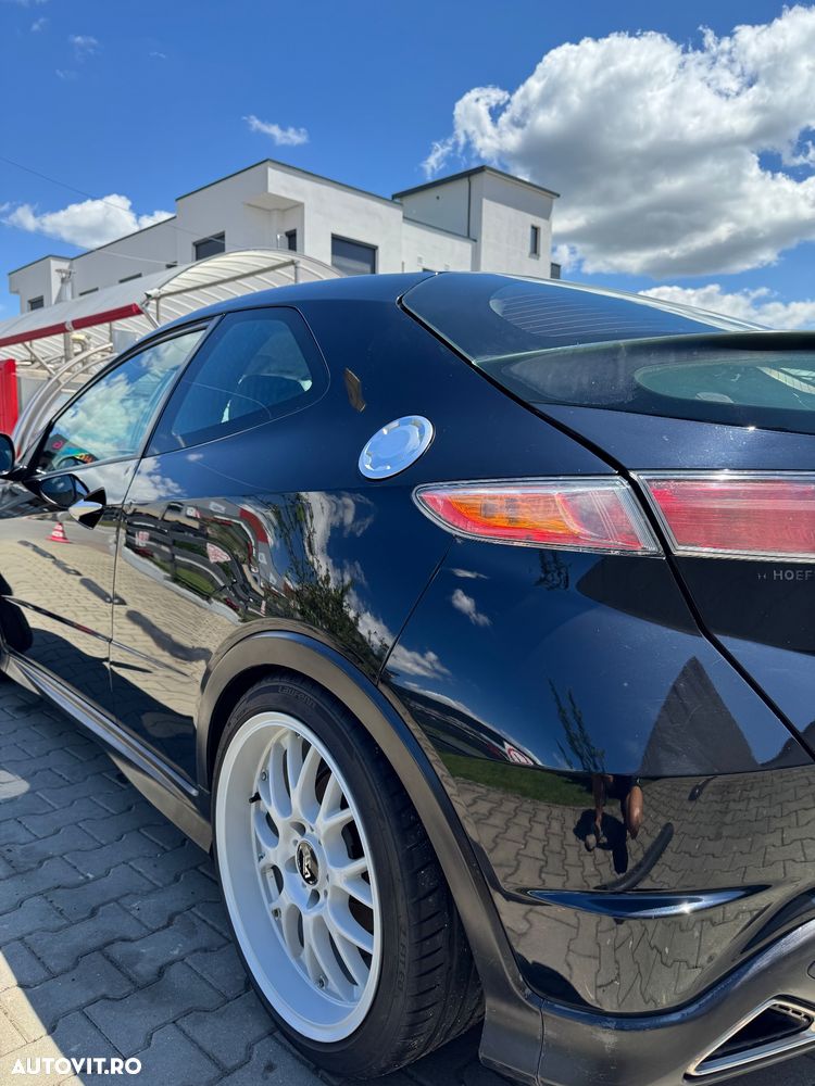 Honda Civic 1.8 TypeS Plus - 6