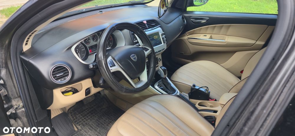 Lancia Delta 1.8 T-Jet Oro Sportronic - 14