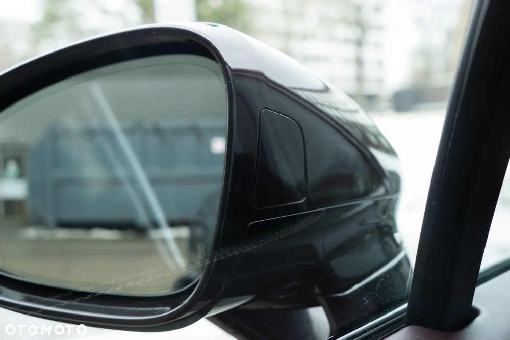 Porsche Panamera 4 Platinum Edition - 40