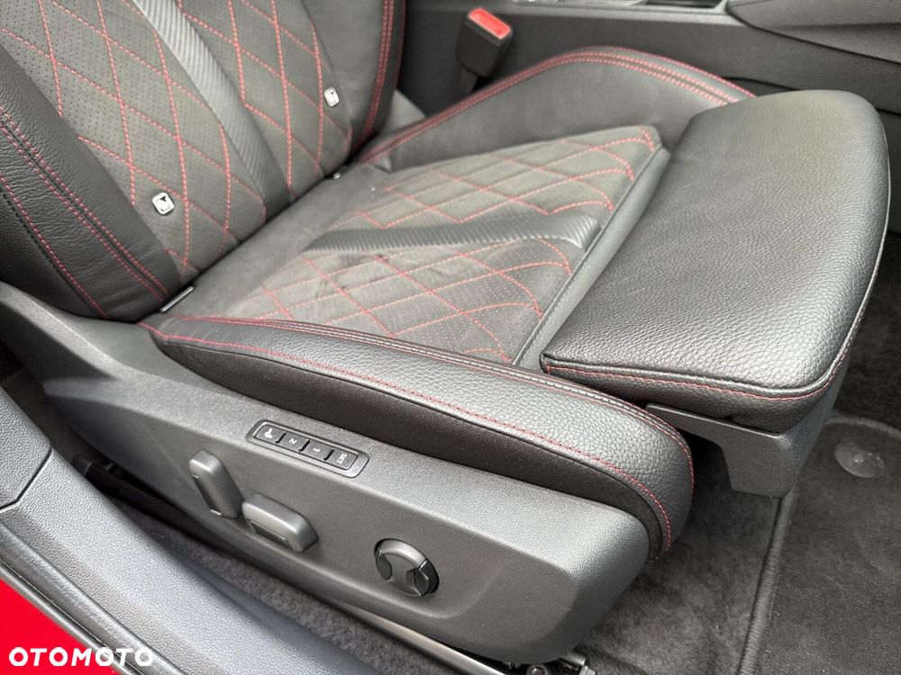 Skoda Octavia 2.0 TSI RS DSG - 20