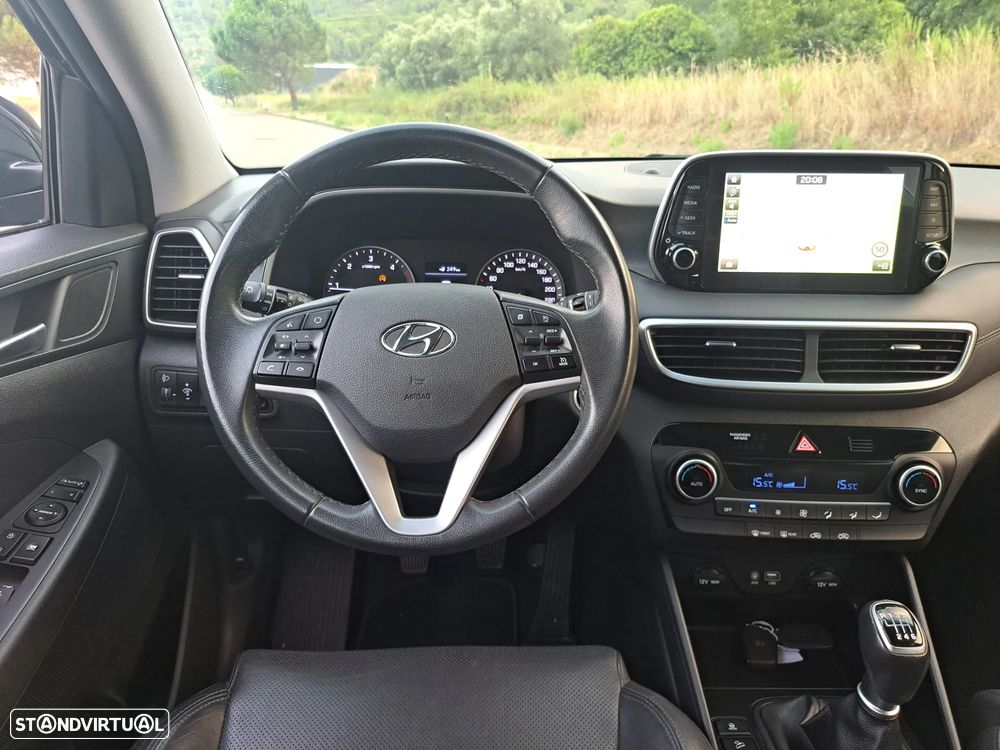 Hyundai Tucson 1.6 CRDi Premium +P.Pele+P.Style - 16