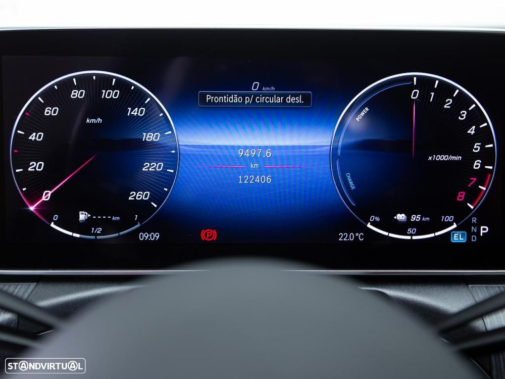Mercedes-Benz C 300 e AMG Line - 29
