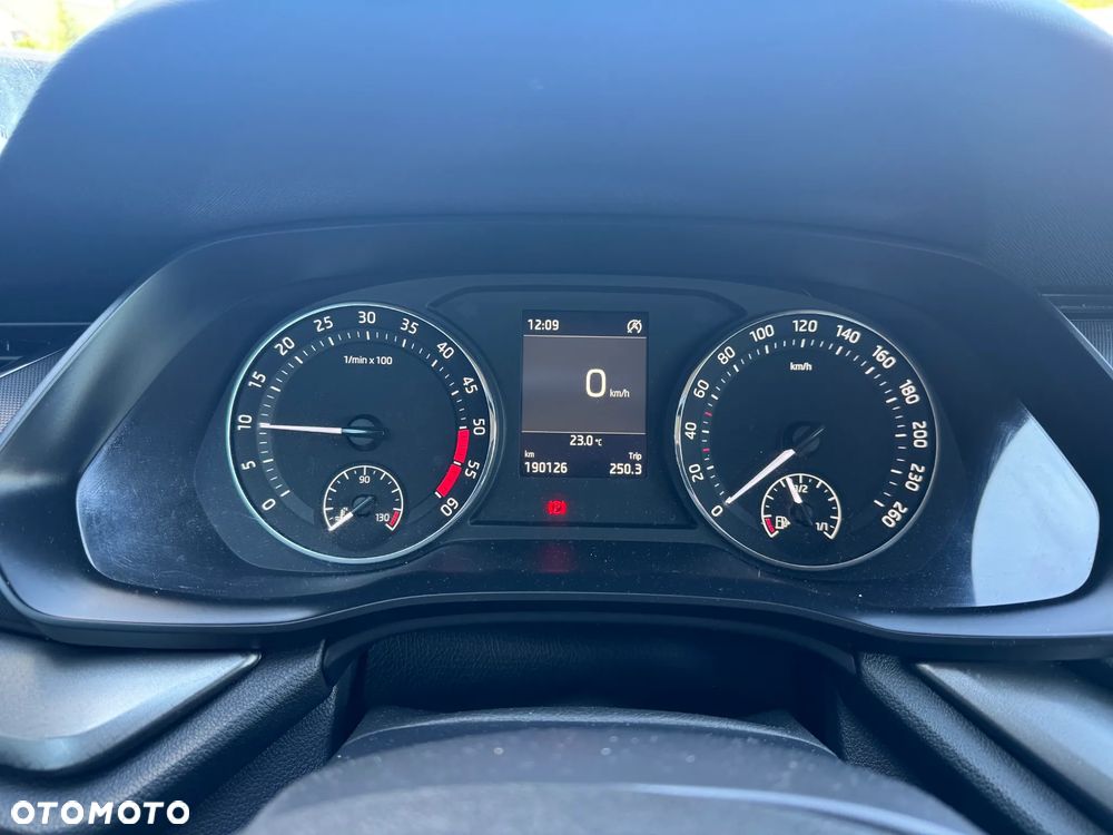 Skoda Octavia 2.0 TDI Ambition - 11