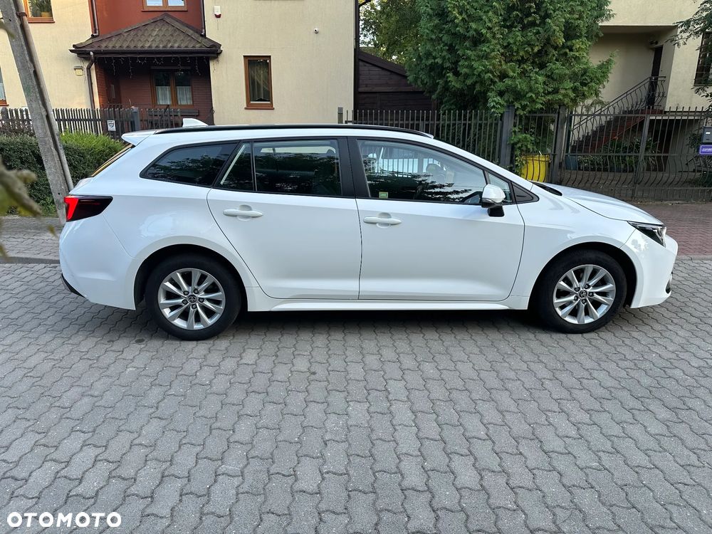 Toyota Corolla 1.8 Hybrid Comfort - 4