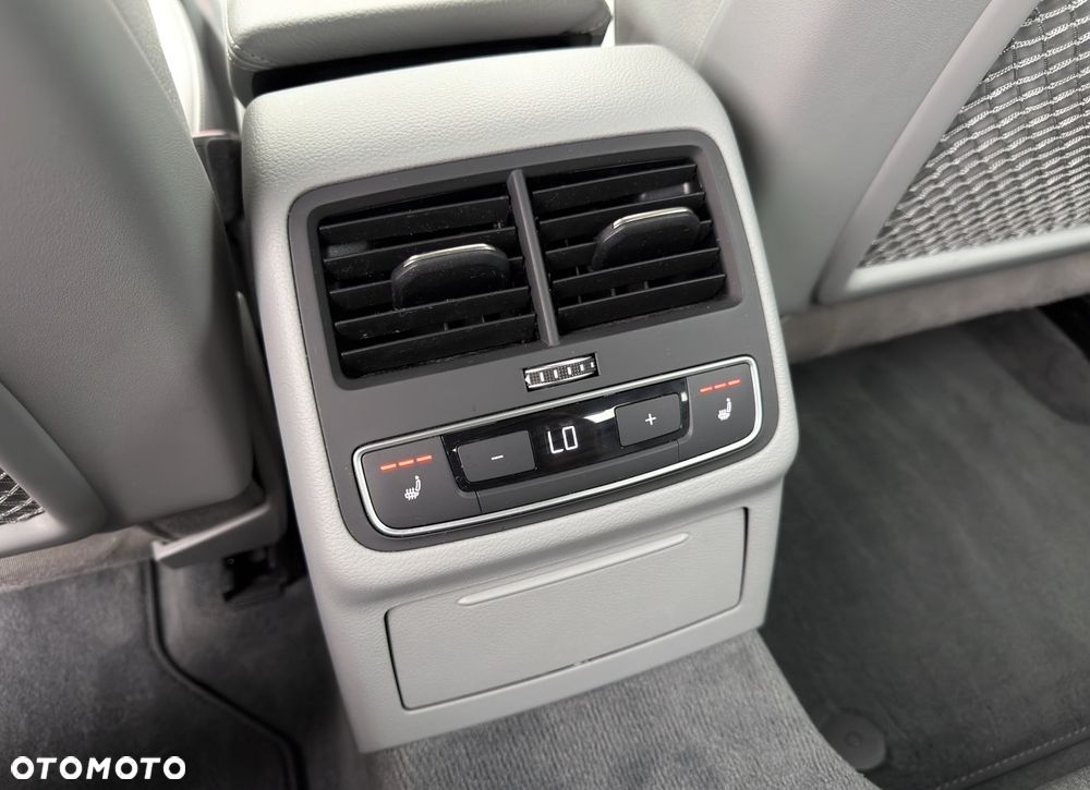Audi A4 Limousine 2.0 TDI Sport S tronic - 35