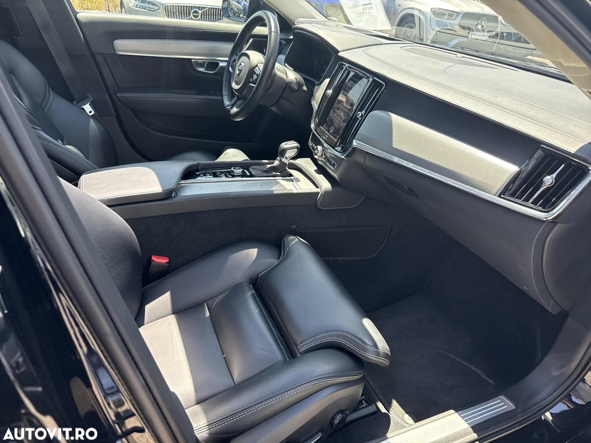 Volvo S90 D5 AWD Geartronic Inscription - 27