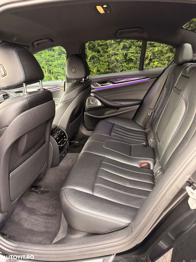 BMW Seria 5 530d xDrive AT - 18