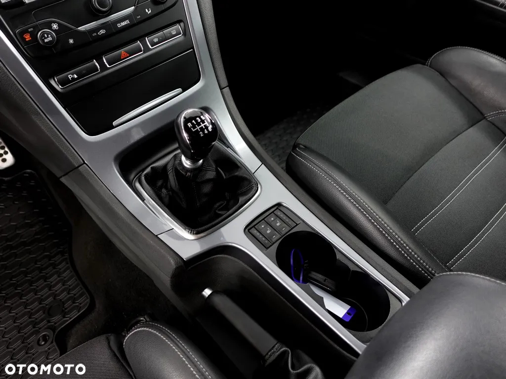 Ford Mondeo - 23