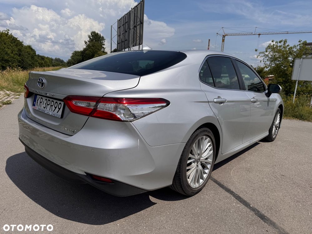 Toyota Camry 2.5 Hybrid Prestige CVT - 17