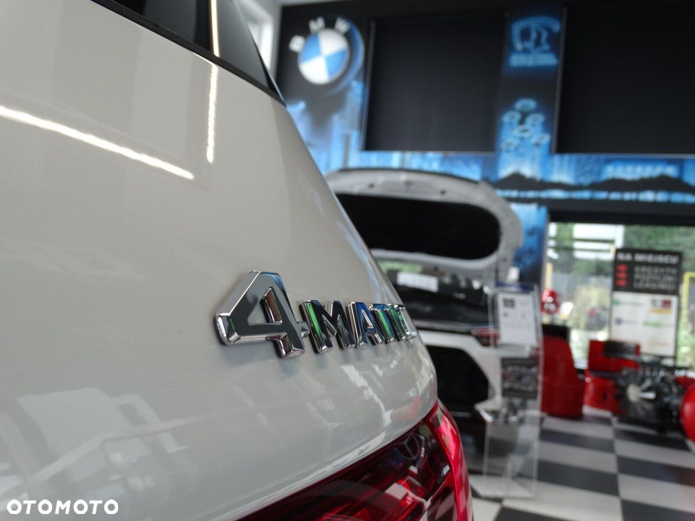 Mercedes-Benz GLB - 8