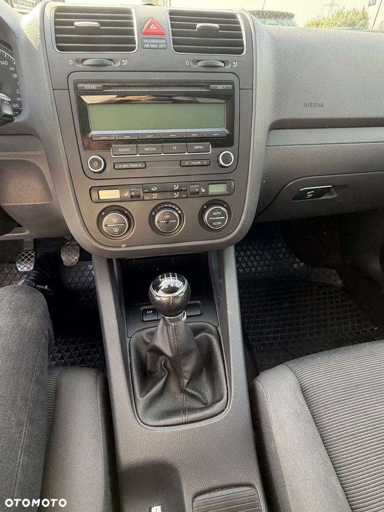 Volkswagen Golf - 9