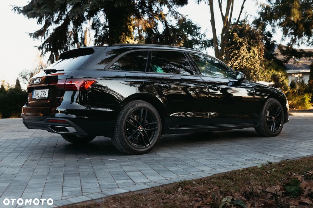 Audi A4 Avant 40 TDI quattro S tronic S line - 4